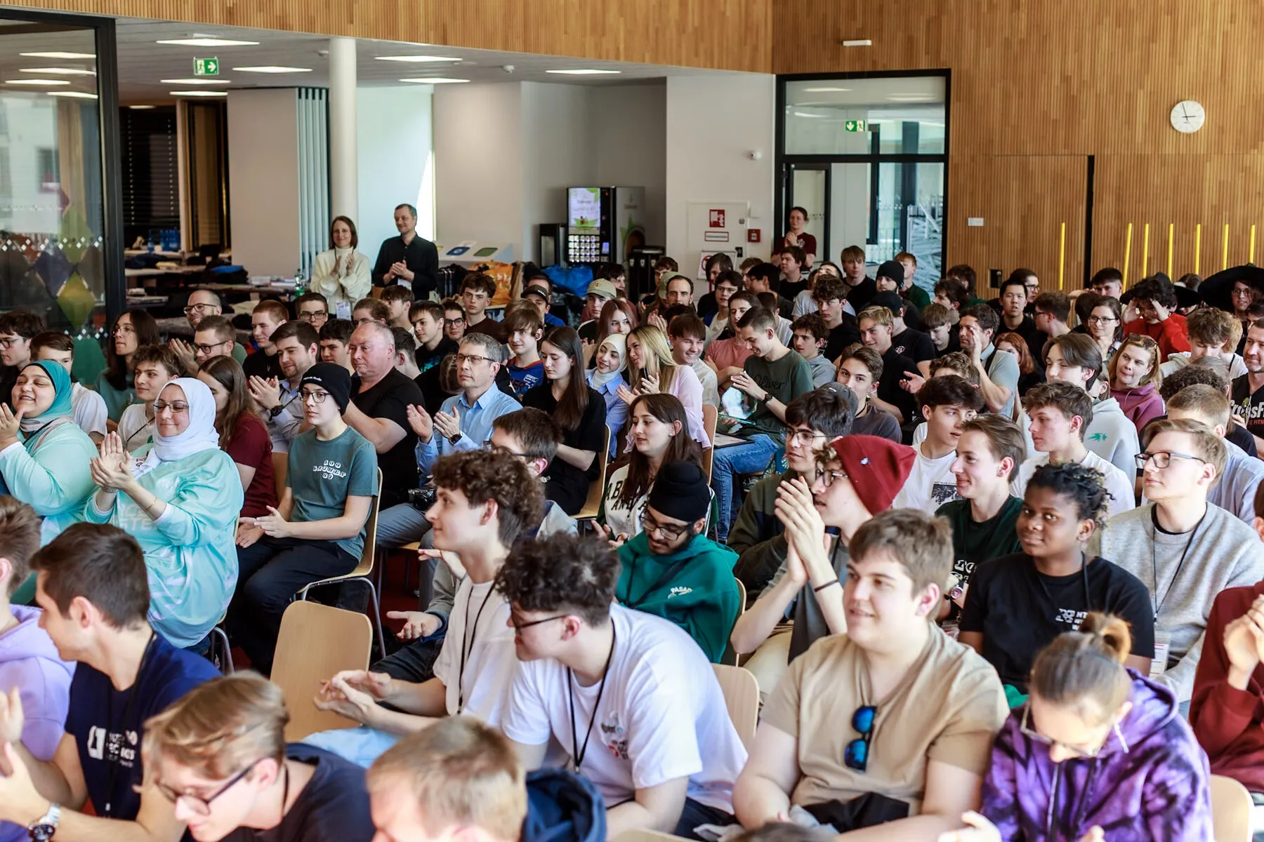 Teams in the conference hall at ECER